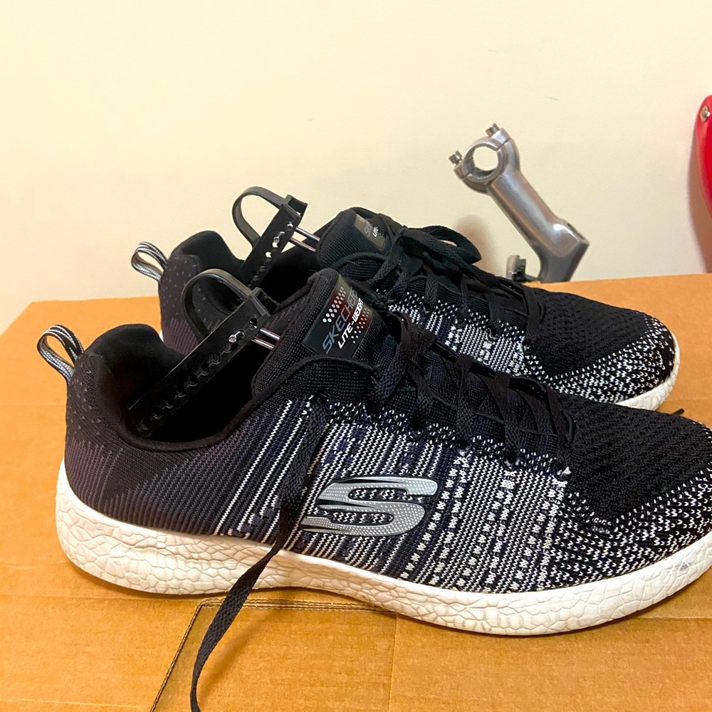 Skechers Lite-Weight Shoes Black & White